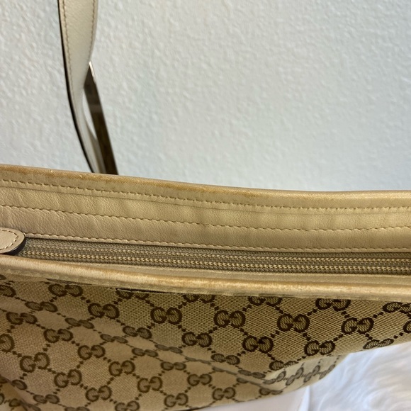 Gucci Monogram Canvas Vintage Crossbody - Picture 11 of 16